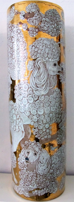 Poodle in Love 
Fayence&Gold Vase 68cm www.hinrichkroeger.com